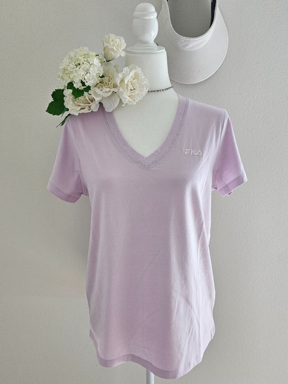 FILA Light Pastel Lavender V-Neck Logo T-Shirt Casual Tee Size M NWOT